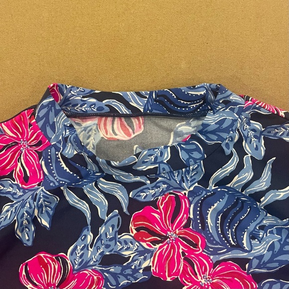 Girl’s Lilly Pulitzer Bobby Rashguard Low Tide Navy It’s Ofishell 12/14 See Desc - Picture 3 of 8